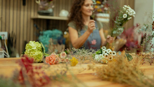 A Foreigner’s Guide to Sending Flowers in Thailand with Love and Care