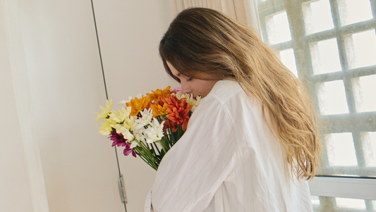 Flowers & Performances in Thai Culture: What Expats Should Know