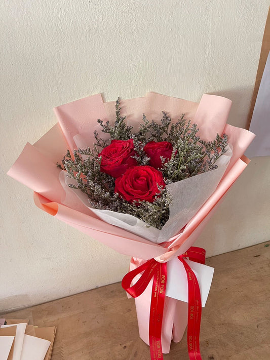 Ruby Spark - 3 Red Roses Bouquet - BestBloomBuddy