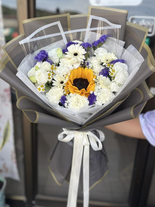 Sunbeam Bliss - Sunflower Bouquet - BestBloomBuddy