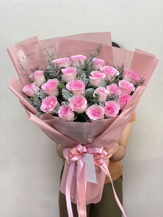 Honeyed Bloom - 30 Pink Roses Bouquet - BestBloomBuddy