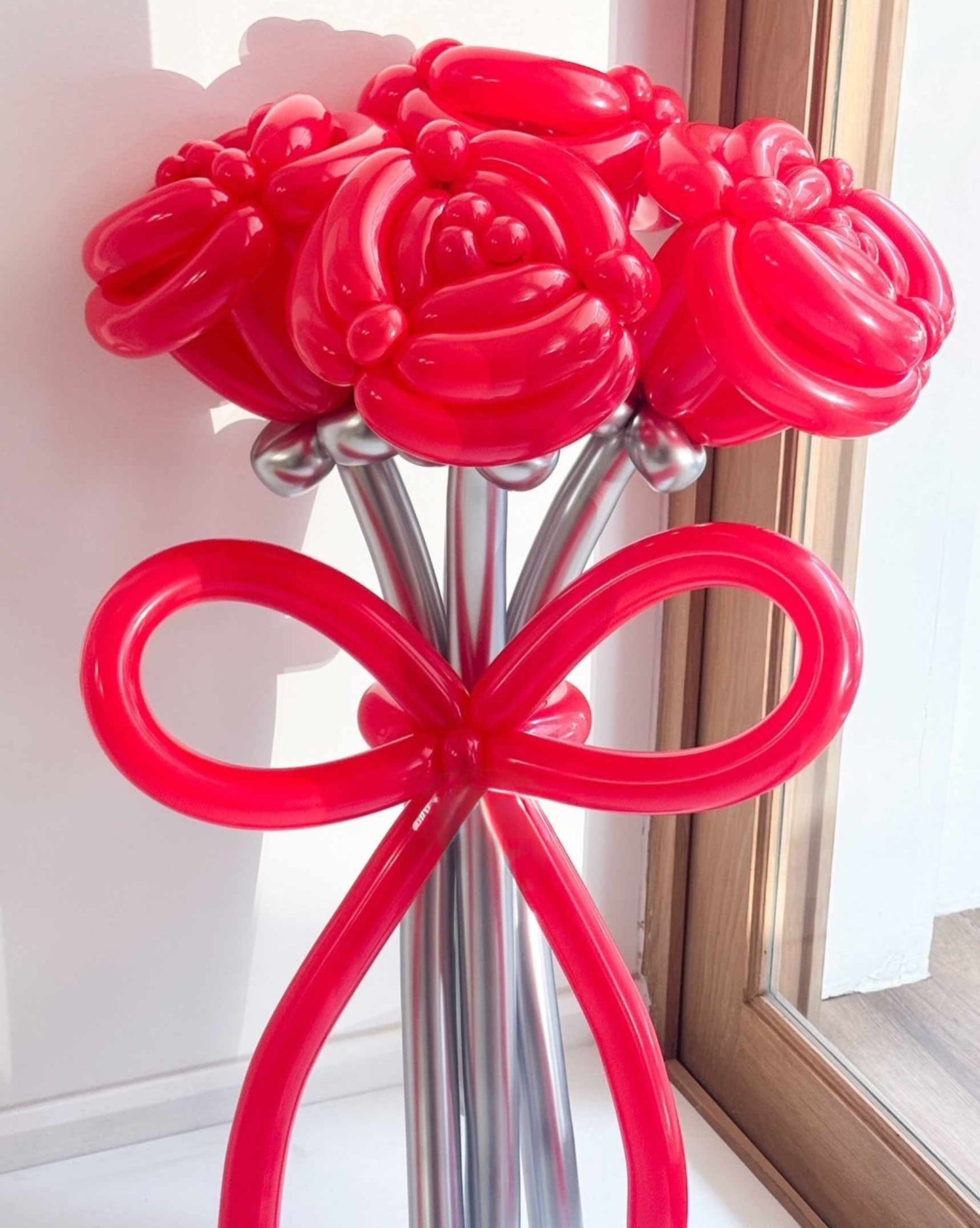 Scarlet Spark – Balloon Flower Bouquet - BestBloomBuddy