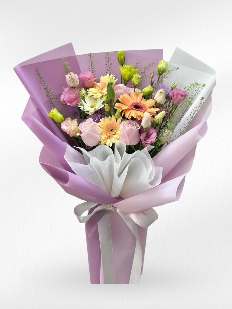 Vanilla Sky - Mixed Flower Bouquet