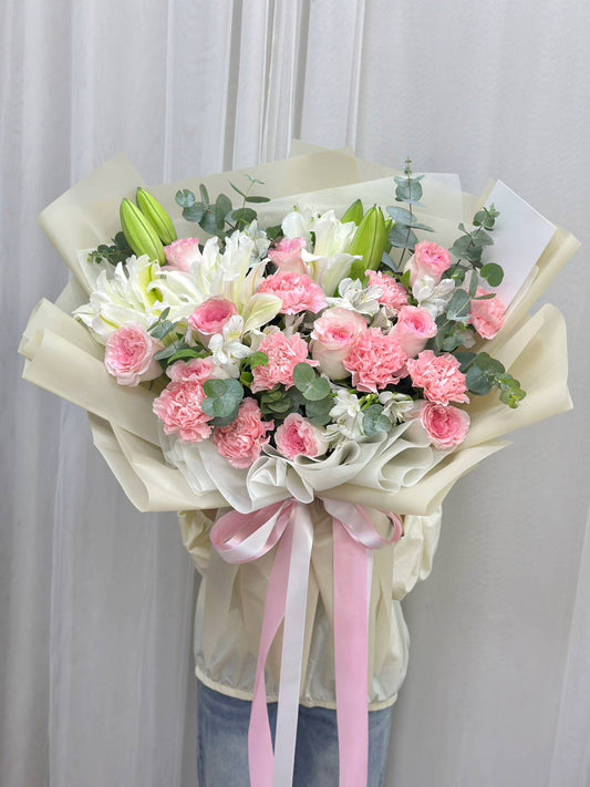 You Are My Everything – Mixed Flower Bouquet - BestBloomBuddy