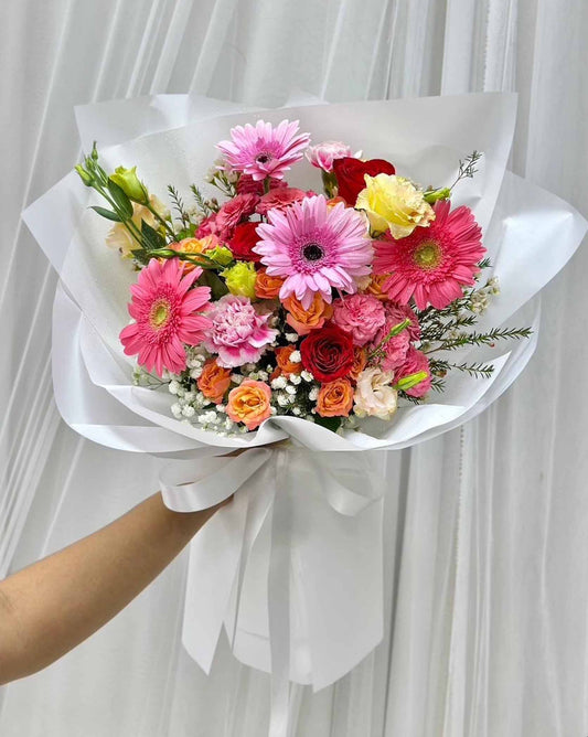Cheerful Heart – Mixed Flower Bouquet - BestBloomBuddy