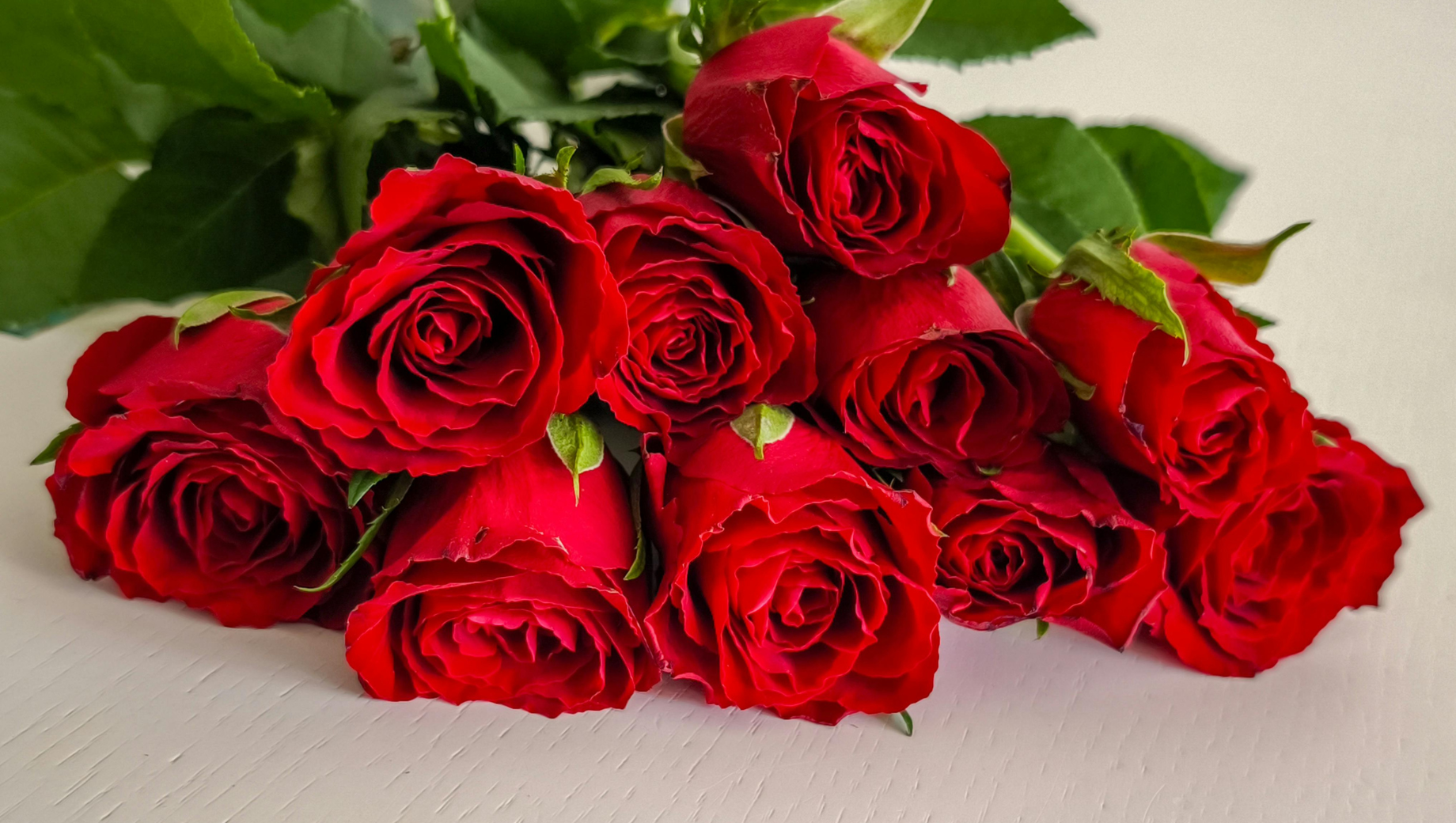 Why You Should Pre-Order Valentine’s Day Flowers in Thailand