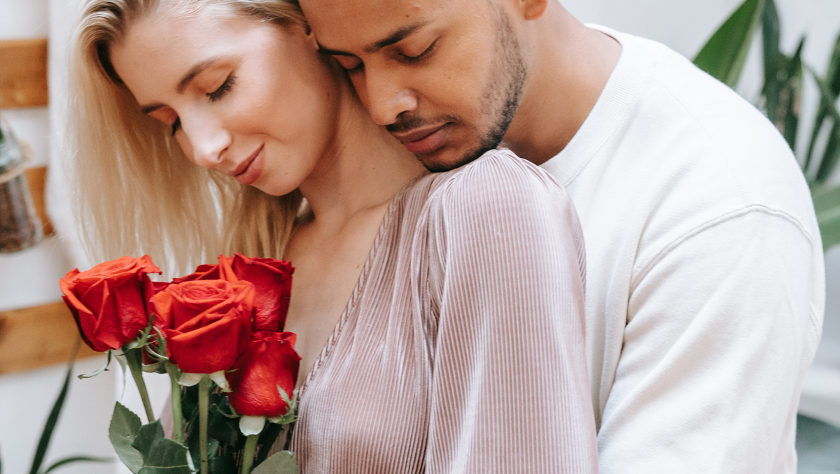 When You Can't Be There: The Psychology of Small Gestures in Long-Distance Relationships