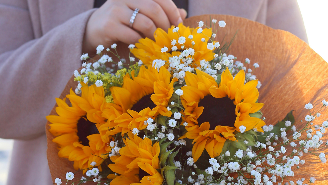 Why Giving Flowers Makes People Remember a Moment More Clearly