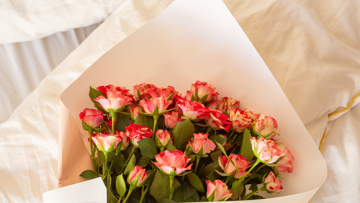 Rose vs. Spray Rose: What’s the Difference?