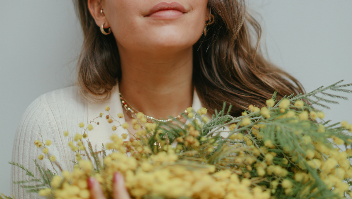 Why Does a Certain Flower Remind You of Someone? The Psychology of Emotional Memory