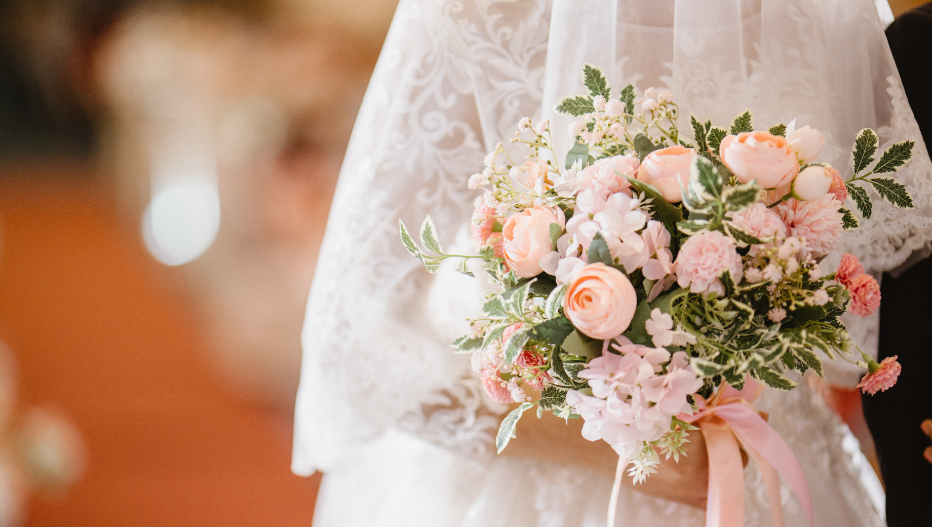 Late-Year Weddings in Thailand: A Perfect Season for Beautiful Bridal Bouquets and Portable Floral Designs