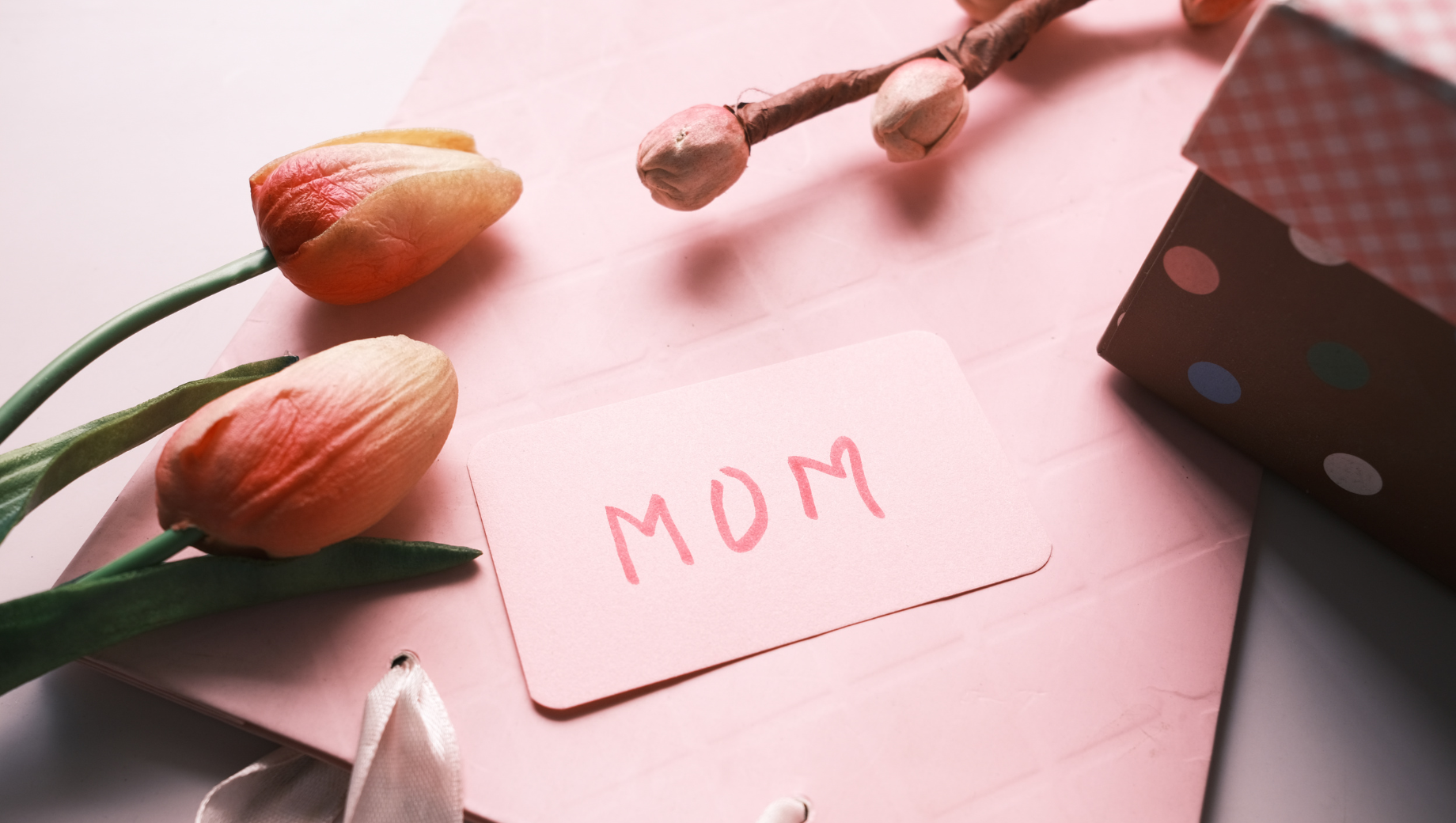 Last-Minute Mother's Day Flower Delivery in Thailand: It's Not Too Late to Make Mom Smile