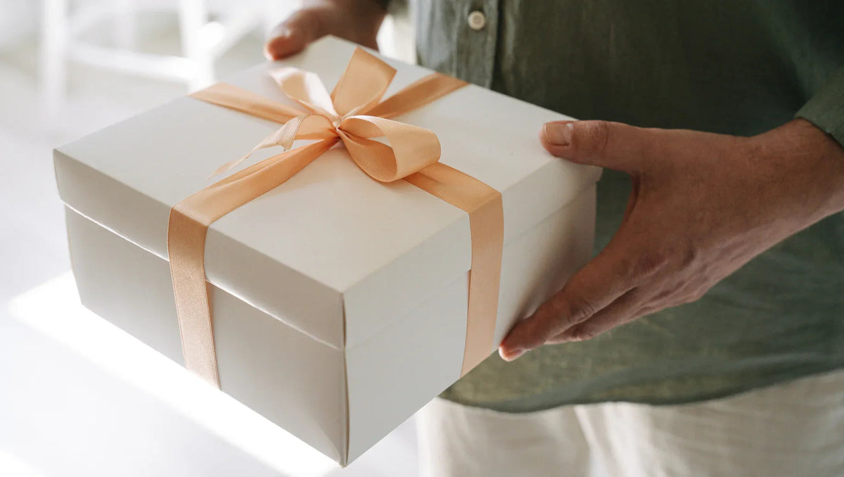Gift with Flowers Thailand: The Perfect Pairing for Every Occasion