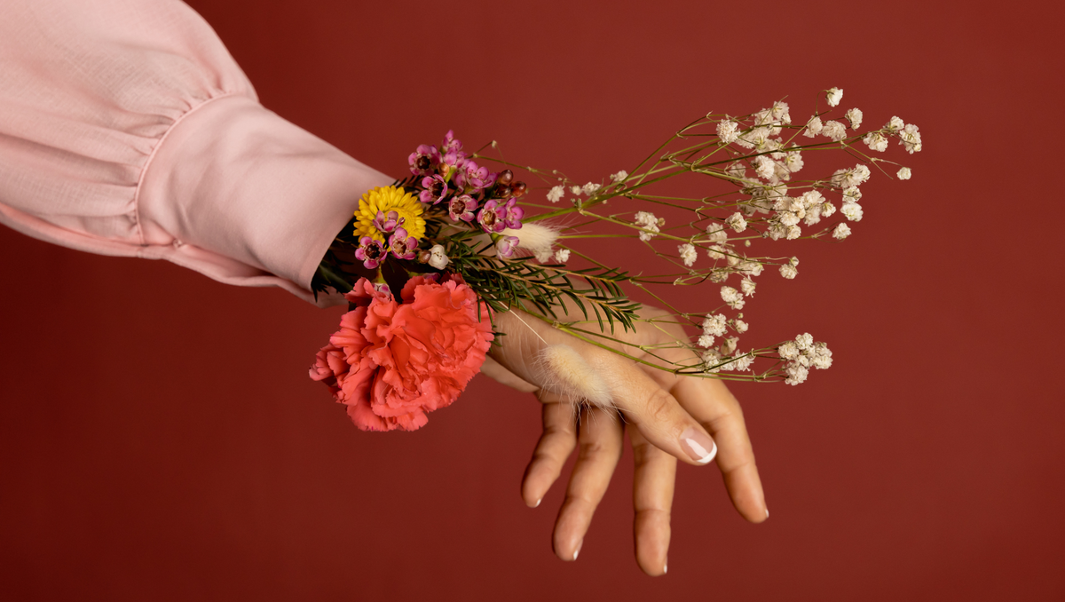 Flowers & Relationships: The Right Bouquet for Every Stage of Love