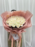 Rosy Kiss – 30 White Peony Roses (Garden Roses) - BestBloomBuddy