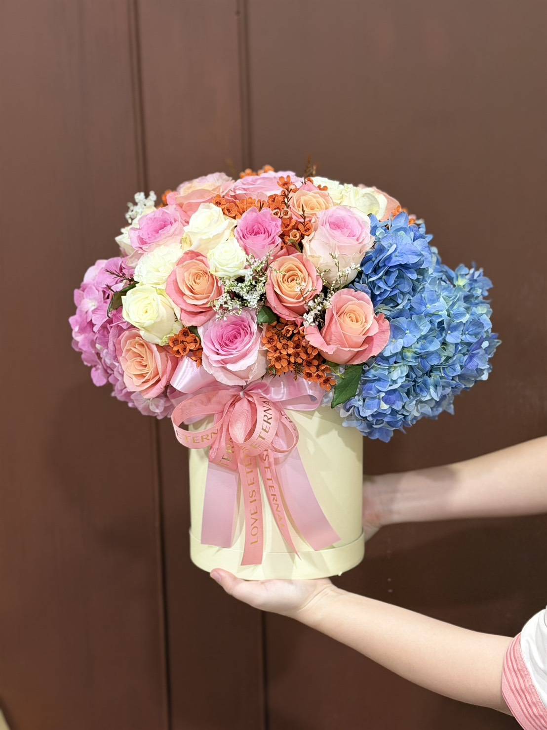 Caring Bloom - Flower Box - BestBloomBuddy