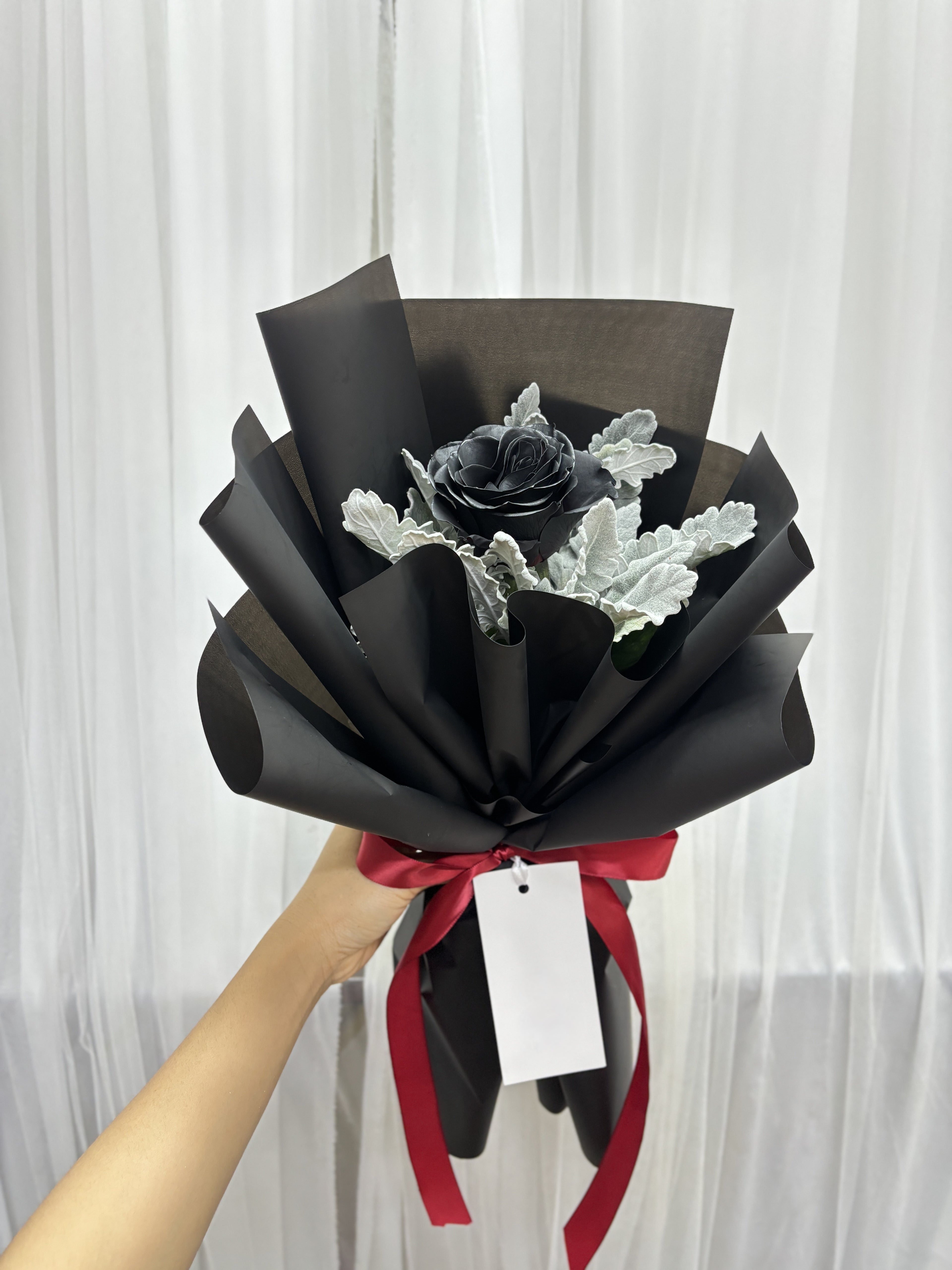 Black Velvet – Single Black Rose Bouquet - BestBloomBuddy