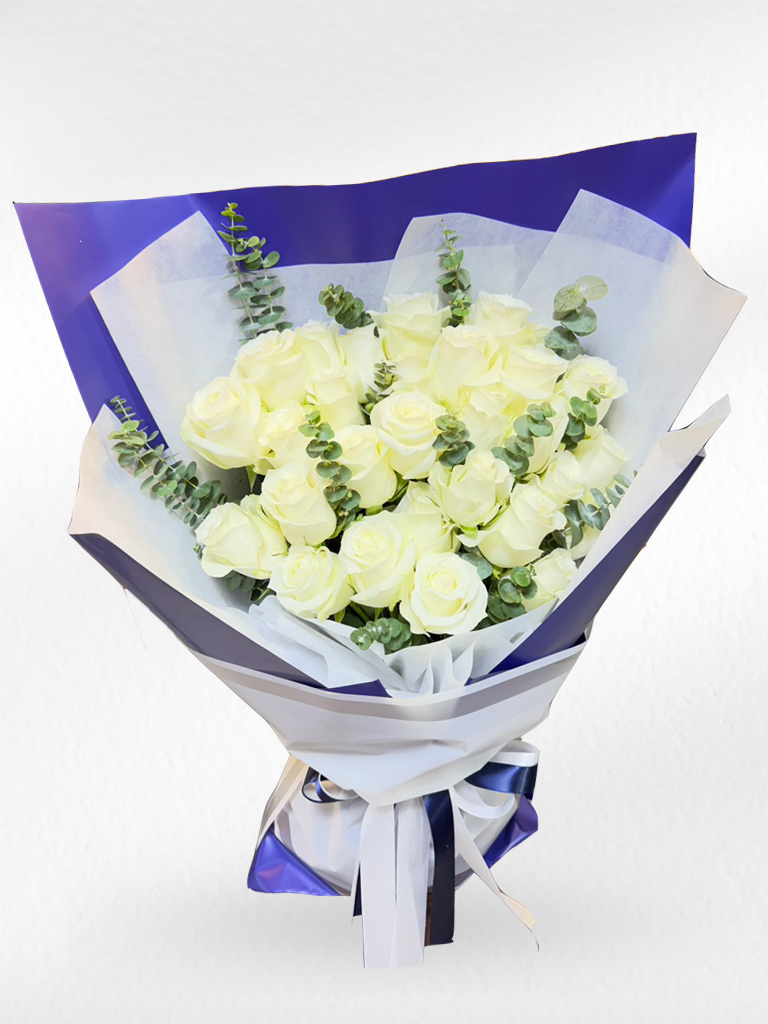 Blue & Pure - 30 White Roses Bouquet
