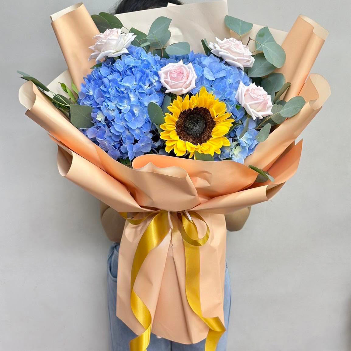 Golden Meadow – Mixed Flower Bouquet