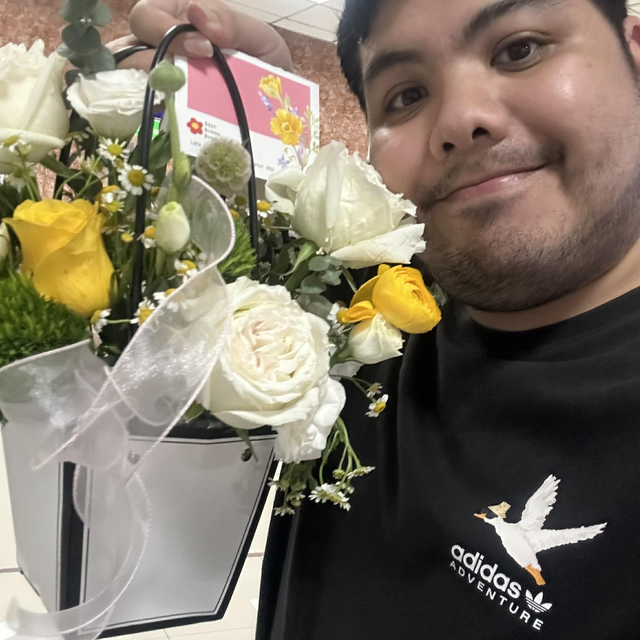 Vivid Charm – Flower Basket - BestBloomBuddy