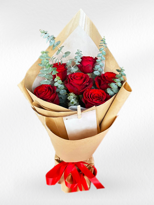 Red Velvet Love – 6 Red Roses Bouquet