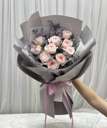 Pretty Sweet – 10 Pink Peony Roses (Garden Roses) - BestBloomBuddy