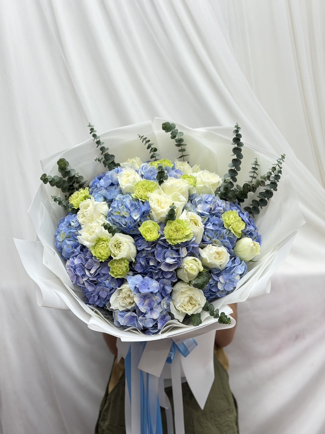 Blue Reverie - Mixed Flower Bouquet - BestBloomBuddy