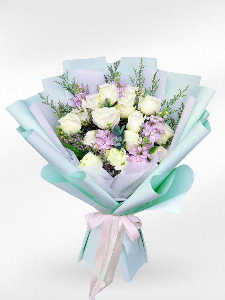 Love You To The Moon Mom - Mother's Day Flower - BestBloomBuddy