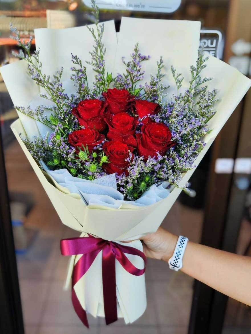 Love's Whisper - 7 Roses Bouquet - BestBloomBuddy