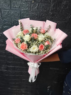 Warm Whisper – 15 White & Peach Roses Bouquet - BestBloomBuddy