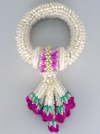 Amethyst Blessing - Fresh Flower Garland (พวงมาลัยดอกไม้สด) - BestBloomBuddy