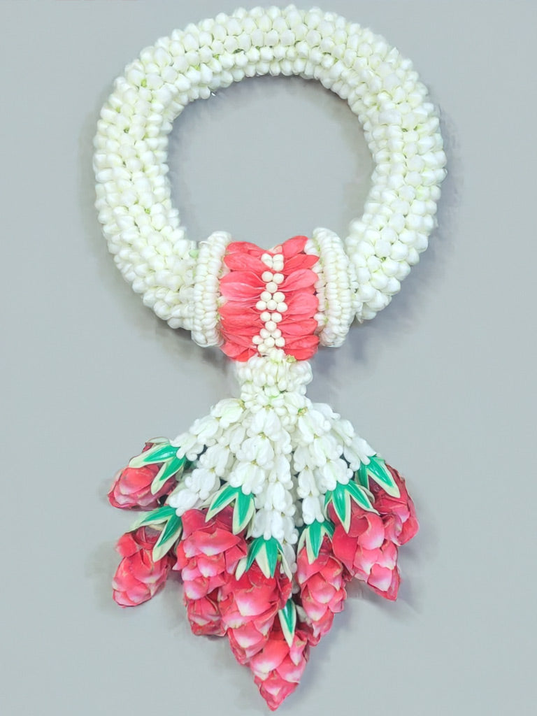 Ruby Blessing - Fresh Flower Garland (พวงมาลัยดอกไม้สด) - BestBloomBuddy
