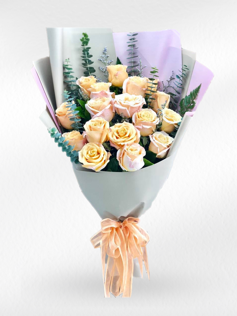 A Little Love – 15 Peach Roses Bouquet - BestBloomBuddy