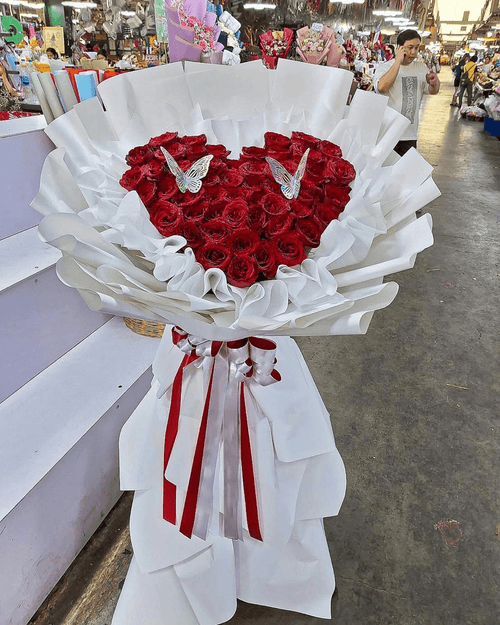 RedRosesHeartShapeFlowerStandwithButterflies - BestBloomBuddy