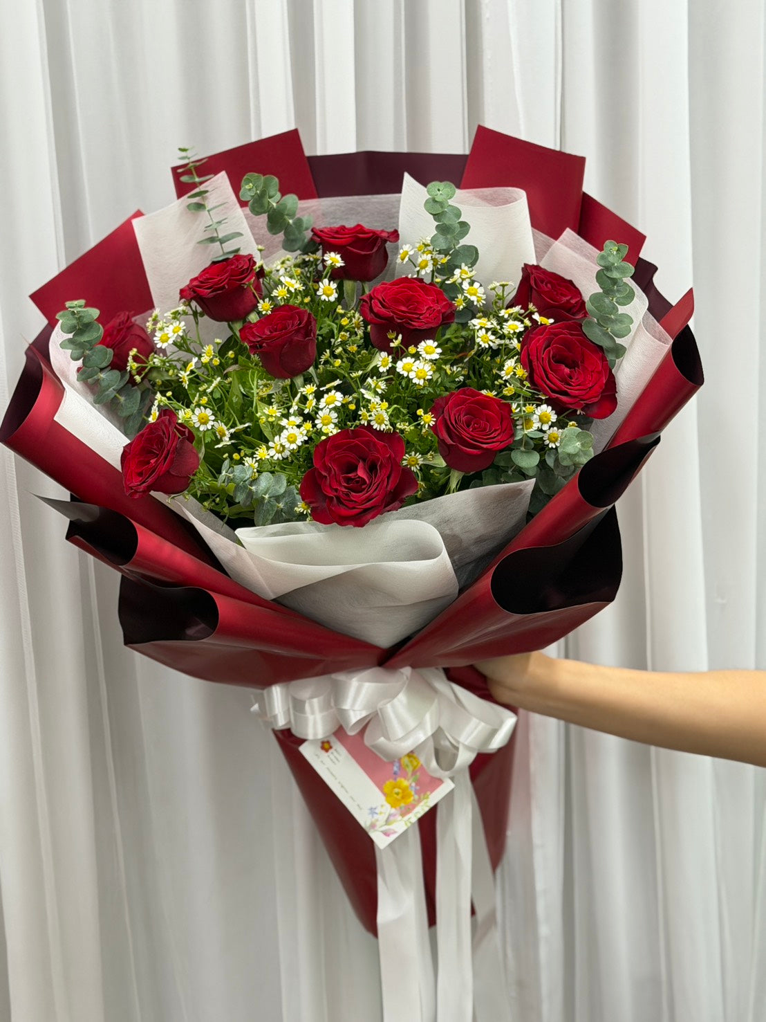 Ruby Delight - 10 Red Rose Bouquet