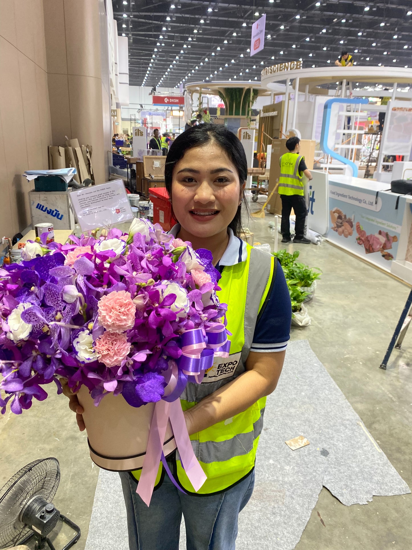 Violet Charm – Orchid Box - BestBloomBuddy