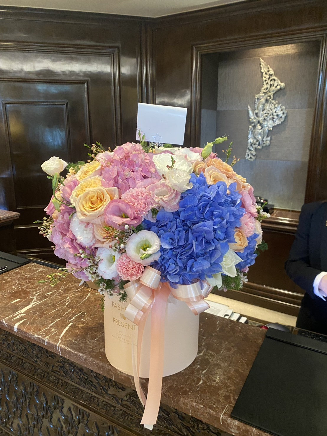 Caring Bloom - Flower Box