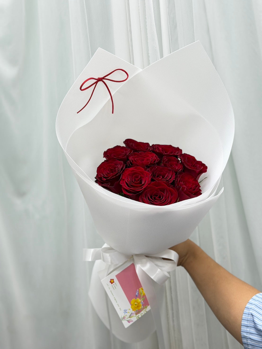 Love Note – 10 Red Roses Bouquet