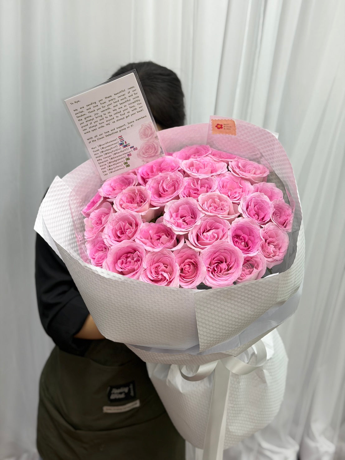 La Vie En Rose – 30 Pink Roses Bouquet
