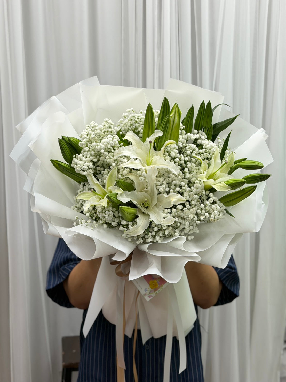 Angel’s Kiss - Lily Bouquet