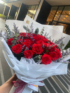 Grand Red Love – 30 Red Roses Bouquet | Valentine's Day Collection