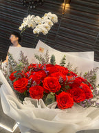 Grand Red Love – 30 Red Roses Bouquet | Valentine's Day Collection
