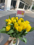 Timeless Tulips - 30 Tulips in Flower Vase - BestBloomBuddy