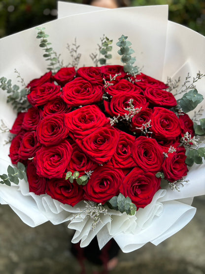 Timeless Romance - 30 Red Roses Bouquet