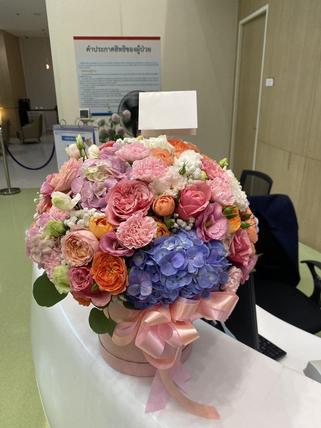 Caring Bloom - Flower Box - BestBloomBuddy