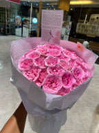 La Vie En Rose – 30 Pink Roses Bouquet