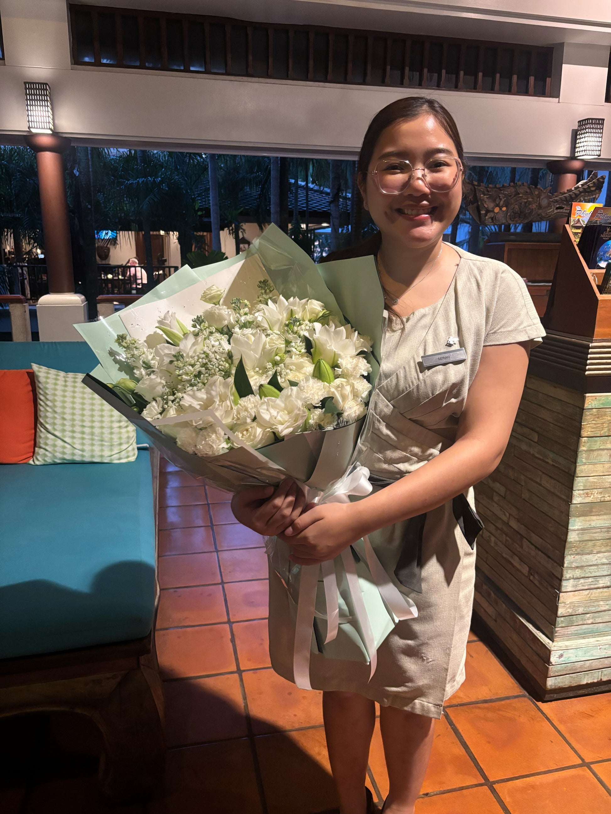 Morning Mist - Mixed Flower Bouquet - BestBloomBuddy