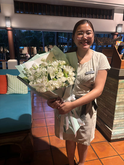 Morning Mist - Mixed Flower Bouquet - BestBloomBuddy