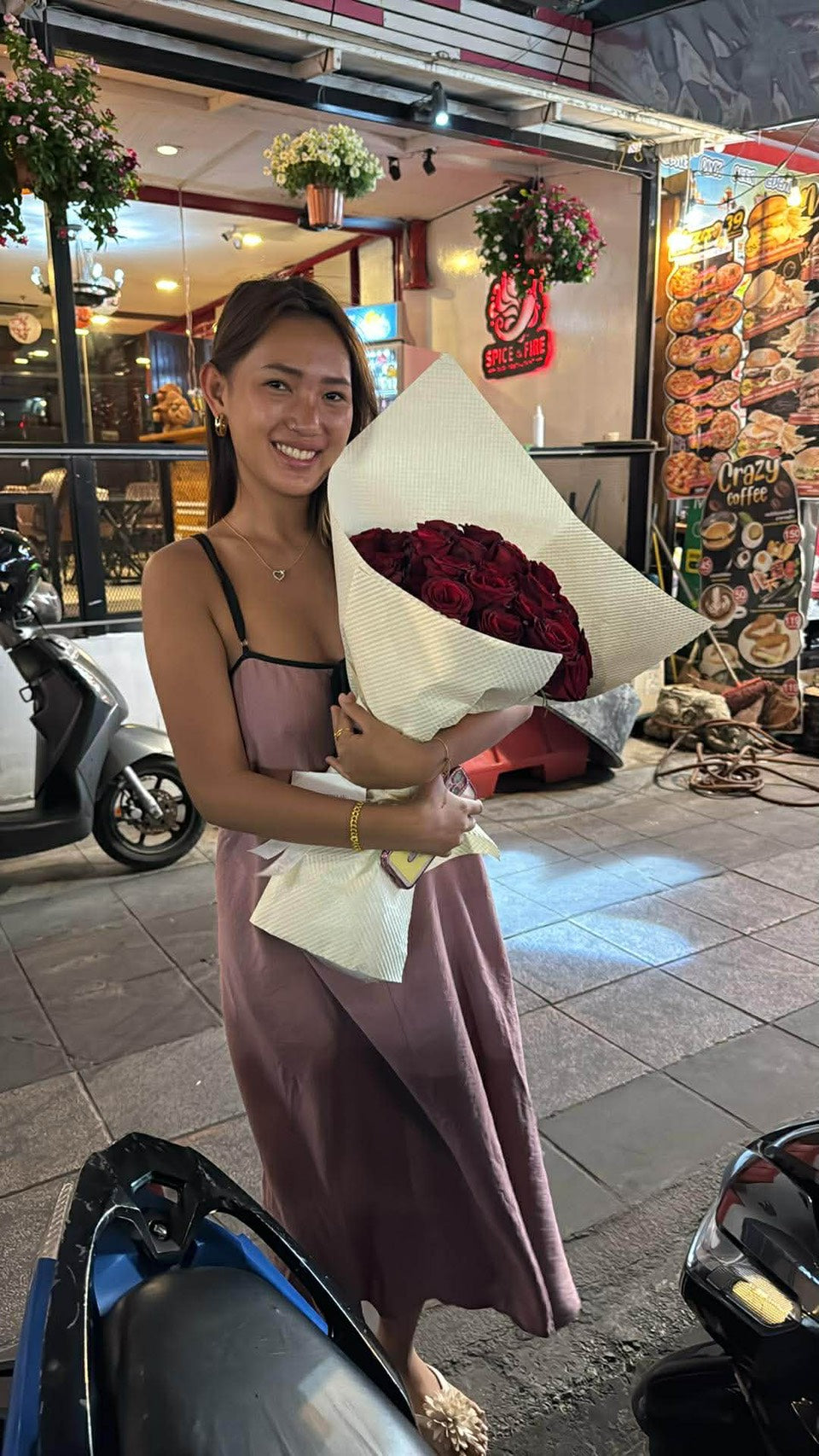 All My Love – 30 Red Roses Bouquet (White Wrap) - BestBloomBuddy