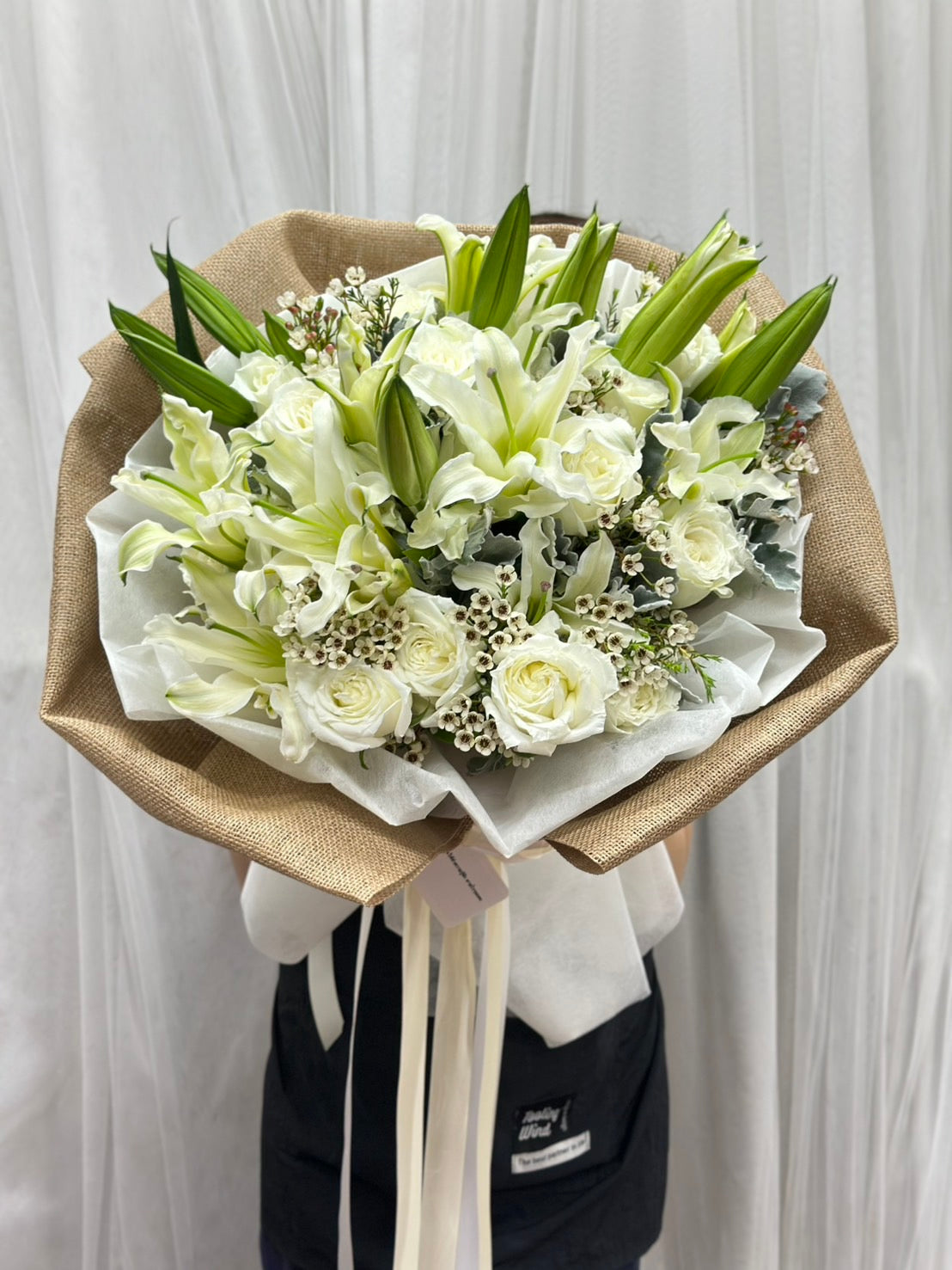 Snow Bloom - Lily Bouquet - BestBloomBuddy